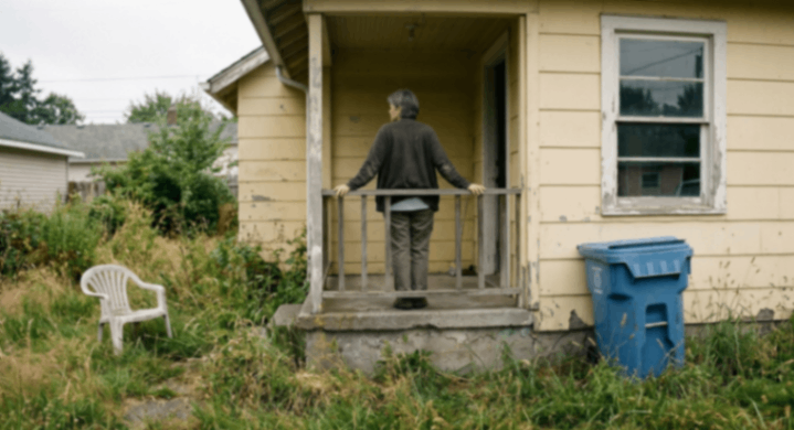 Choosing ETFs for Long-Term Retirement: Growth vs. Dividends