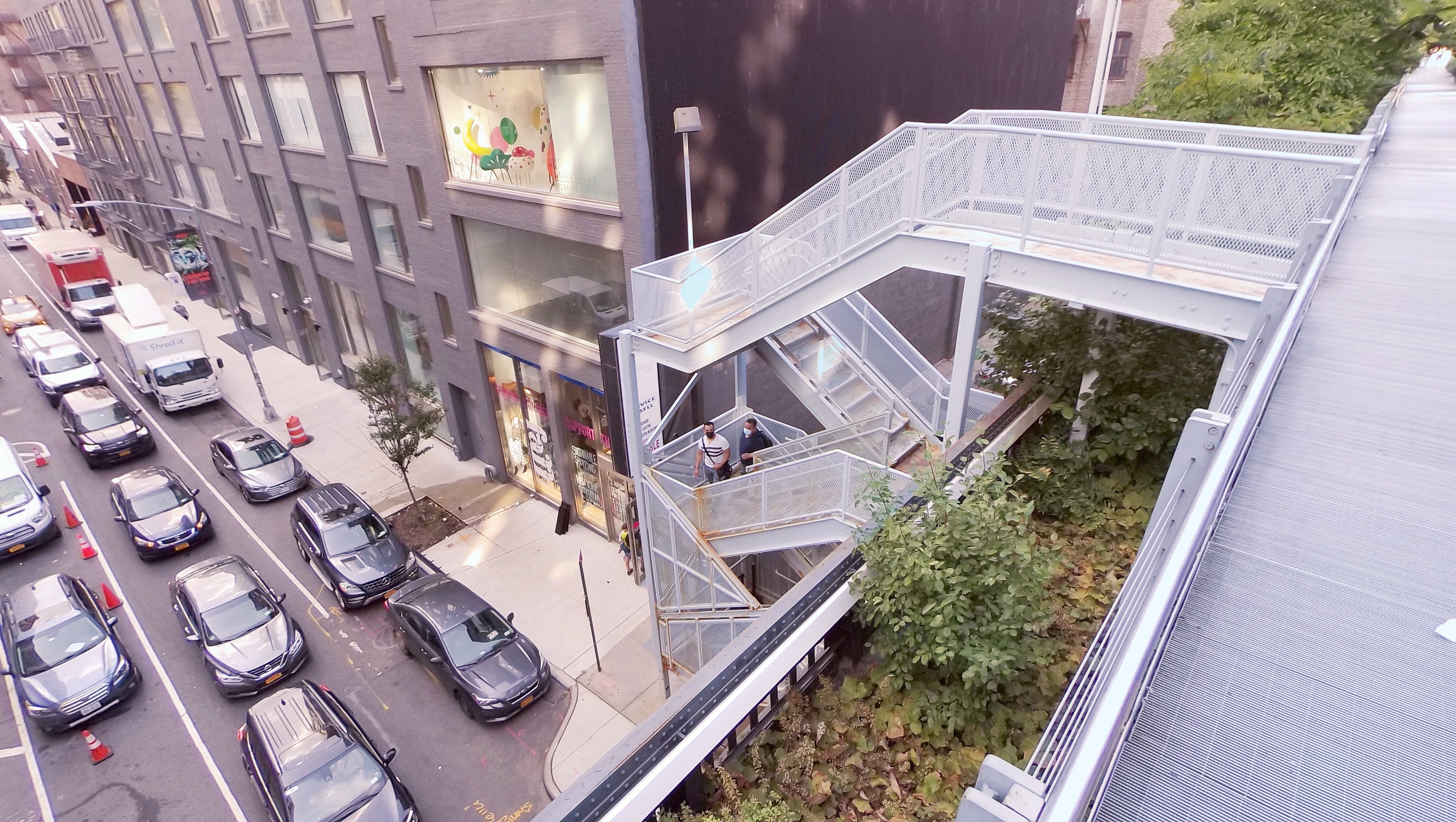 Stairwell connecting to 26th Street. There's an obvious gap in the level of care put in the park's landscaping and the interfaces connecting it to the city.