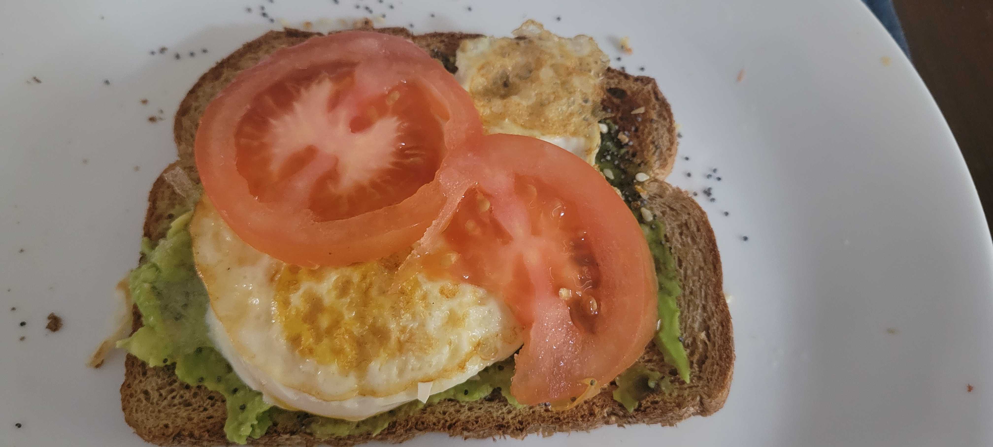 Healthy Avocado Toast with Egg Recipe
