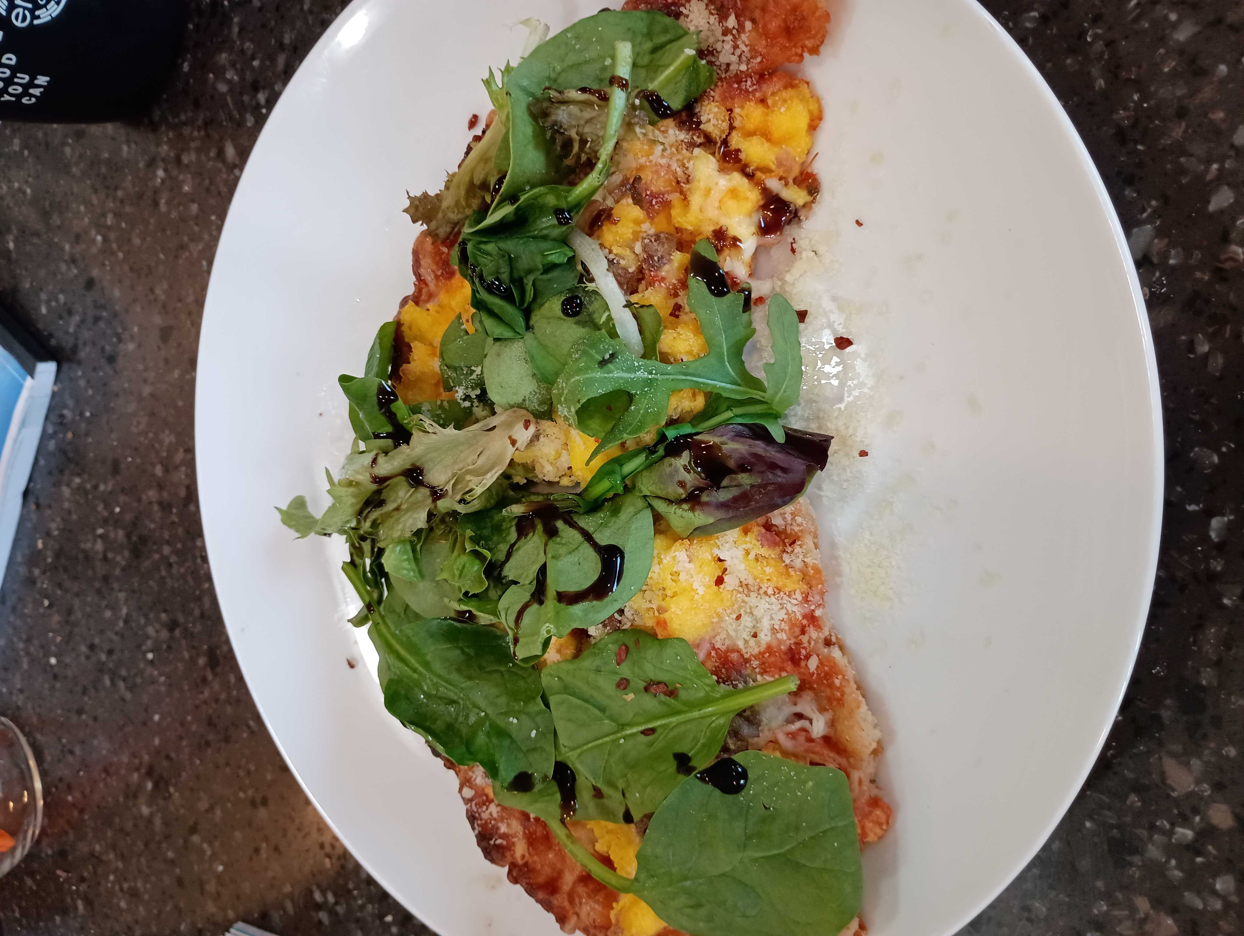 Healthy Cauliflower Breakfast Pizza Recipe