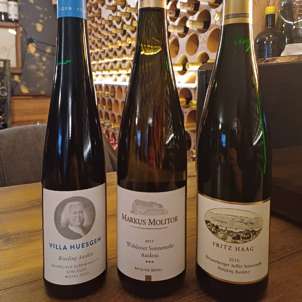 Riesling Auslese 2017 Molitor *** Goldkapsel, 2015 Fritz Haag Goldkapsel & 2020 Villa Huesgen - Mosel 