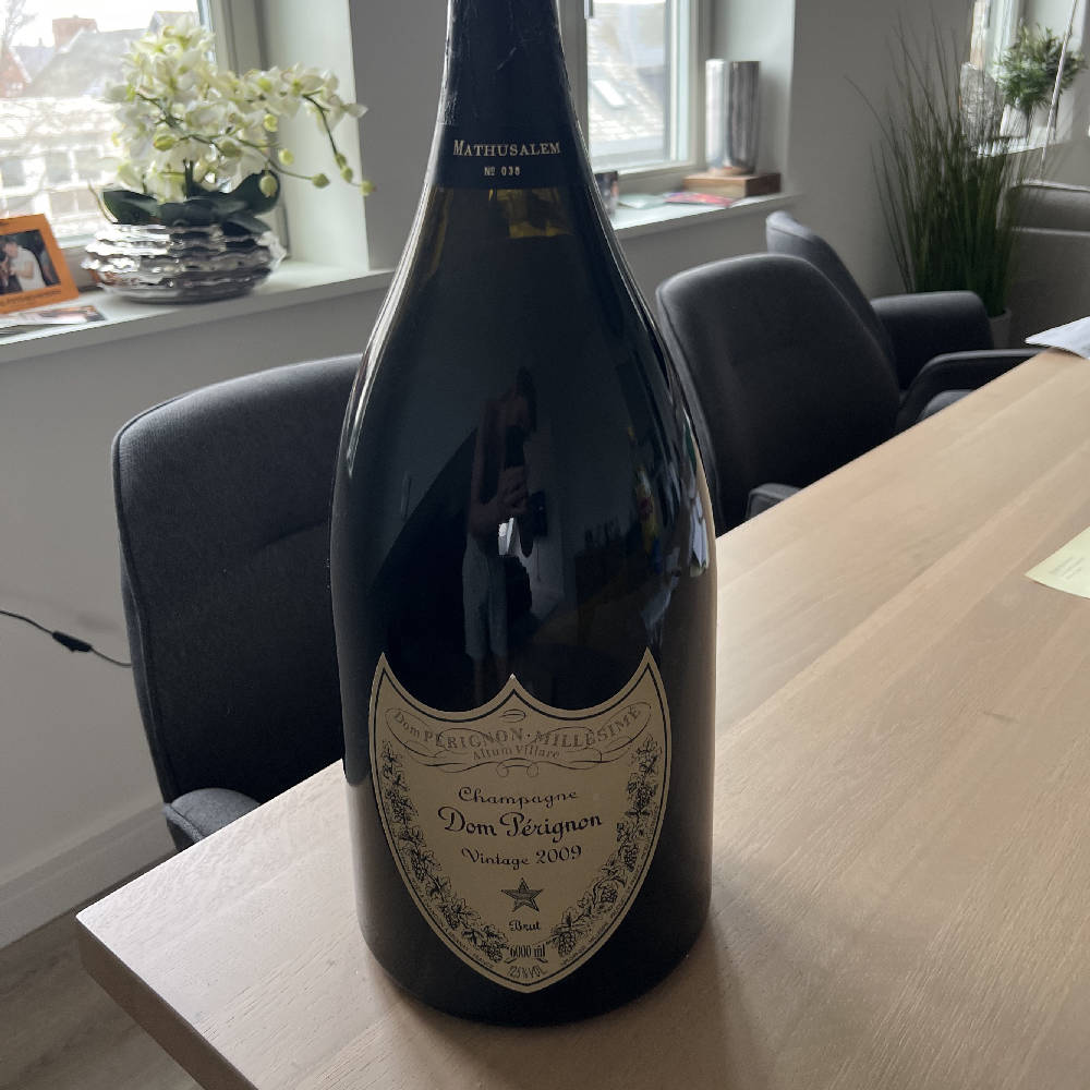 Leere 6 Liter Dom Perignon 2009