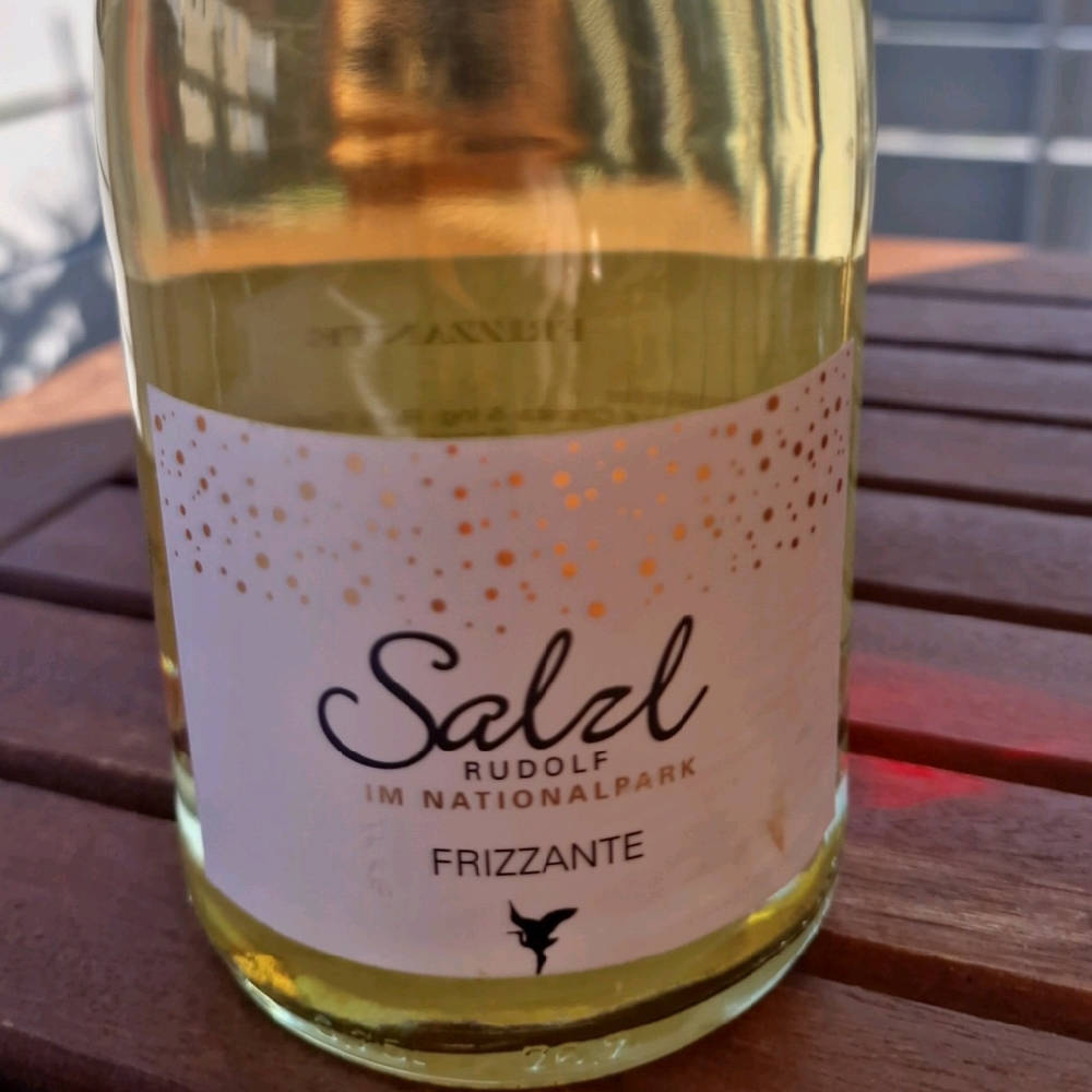 Salzel / Frizzante - Schaumwein / Weingut Christa & Ing. Rudi Salz