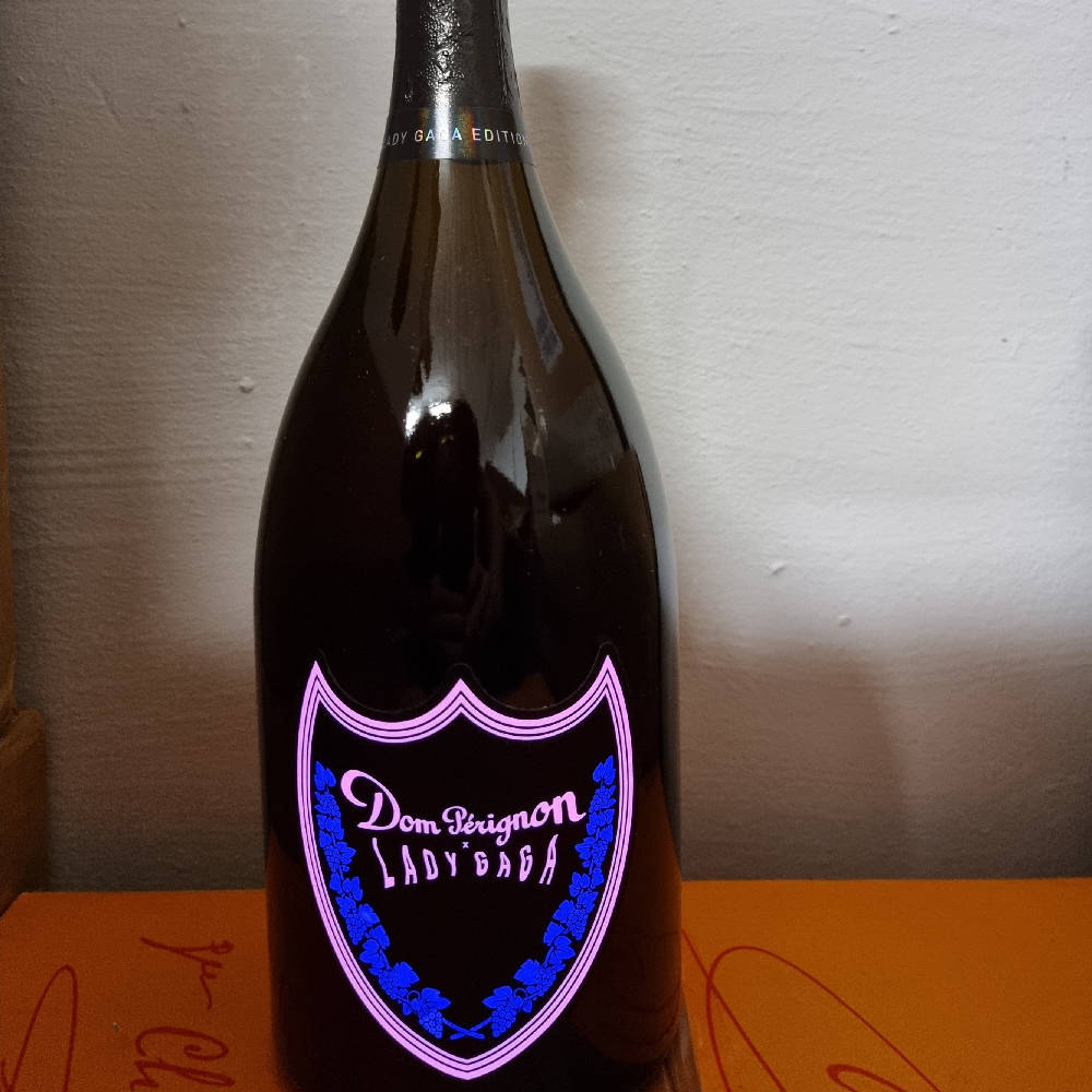 Tausch: 1,5l Dom Perignon 2008  Lady Gaga Luminous