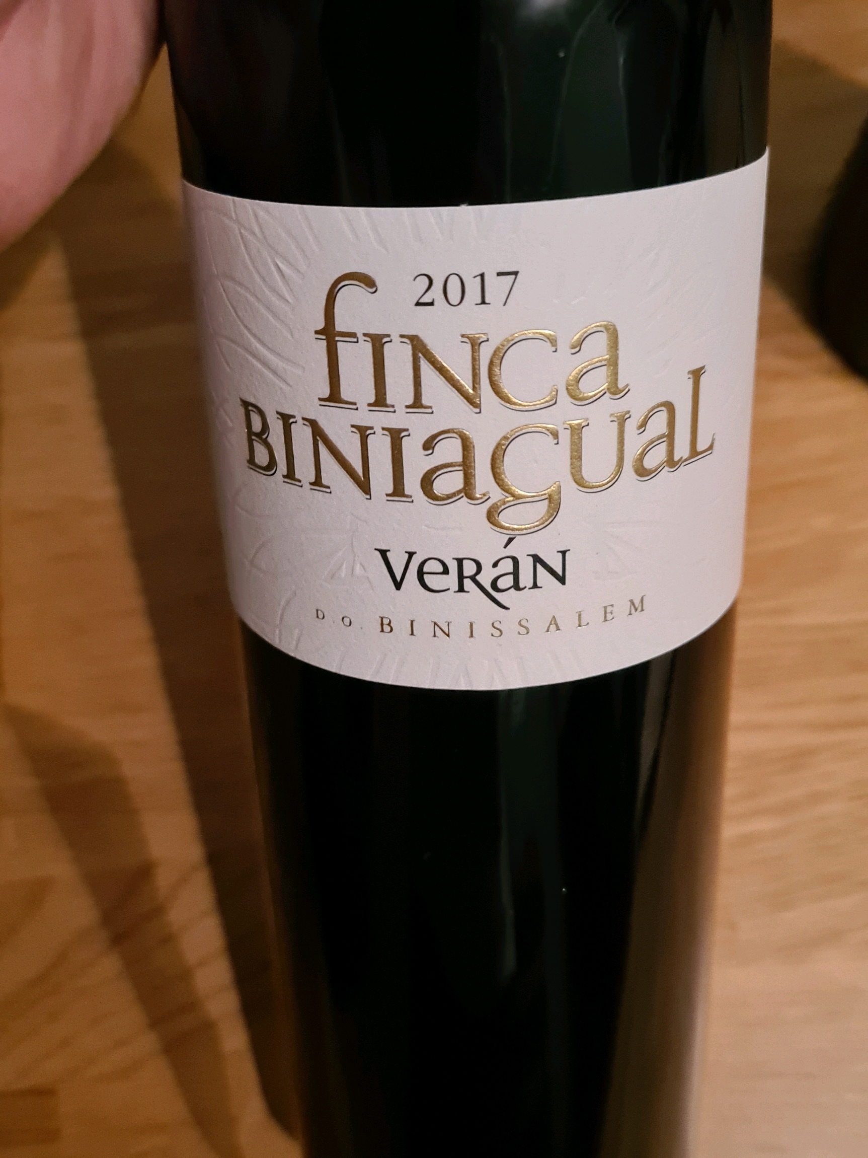 6 Fl. Veràn von bodega Biniagual aus Mallorca (Preis für alle 6 Fl.)