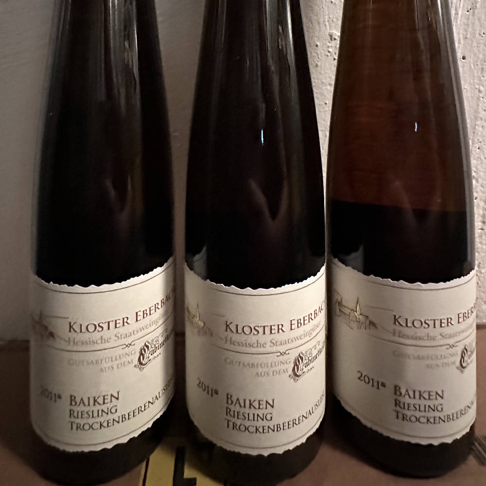 3 Fl.Kloster Eberbach Rauenthaler Baiken Riesling Trockenbeerenauslese 2011 0,375l