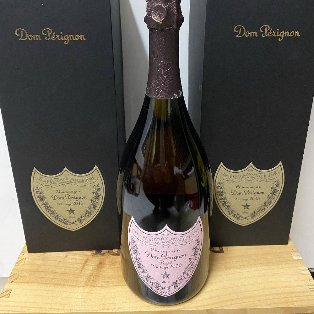 DOM PERIGNON SET