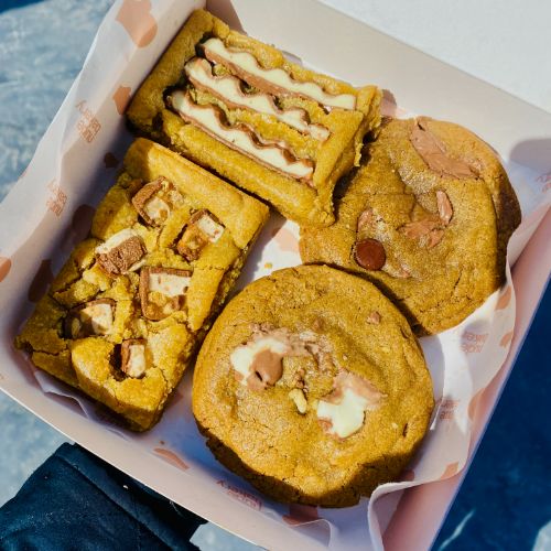 Box of 4 Cookies/Blondies
