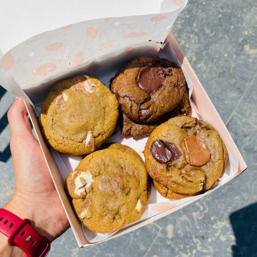 Box of 8 Cookies/Blondies