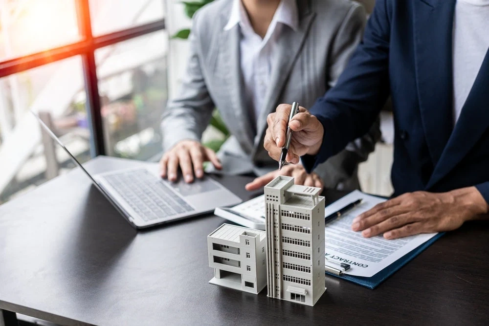 Dubai Property Pulse (Buying, Renting & Relocation)