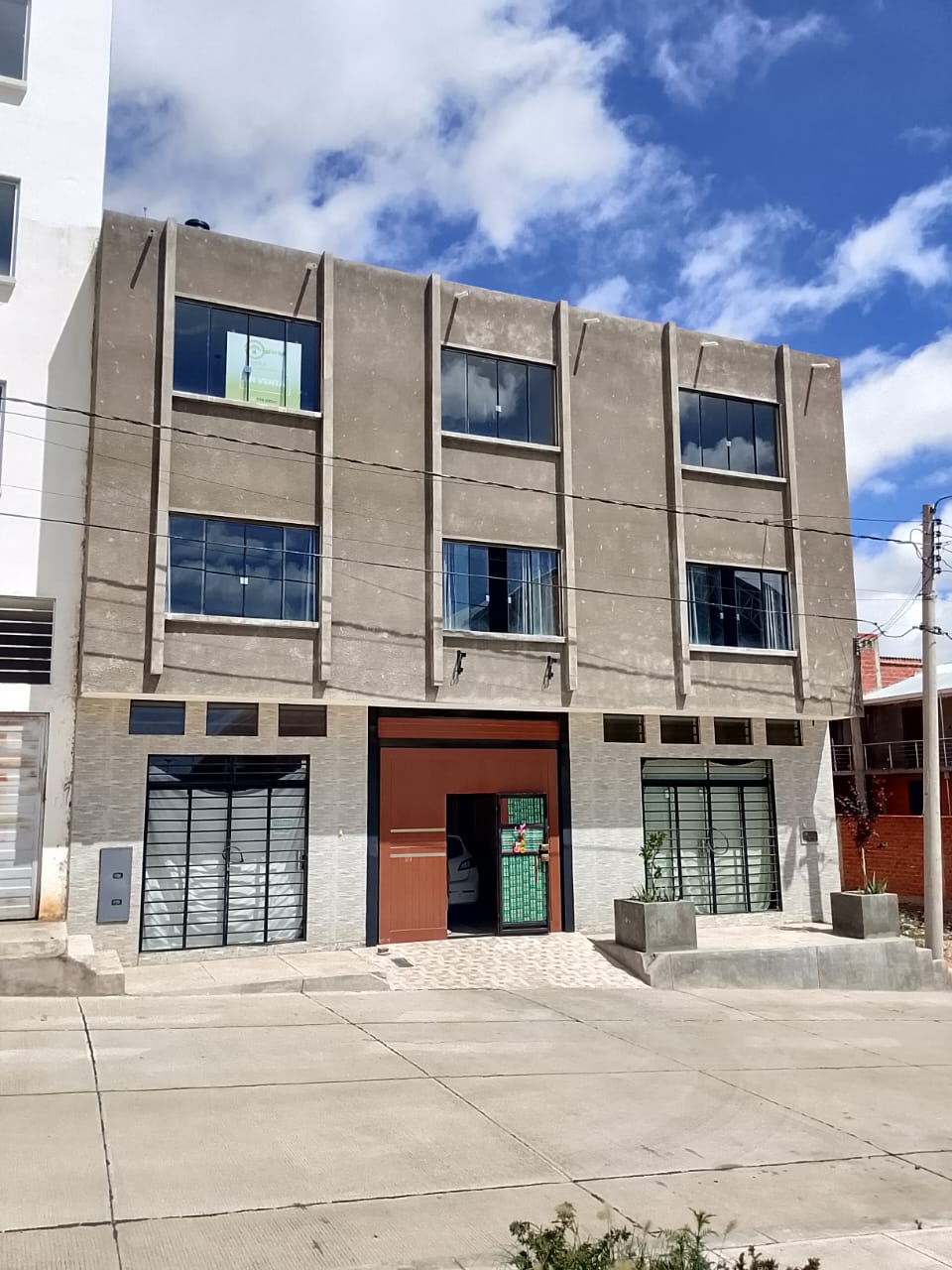 Casa en SURTIDOR OQHARIKUNA - Sucre