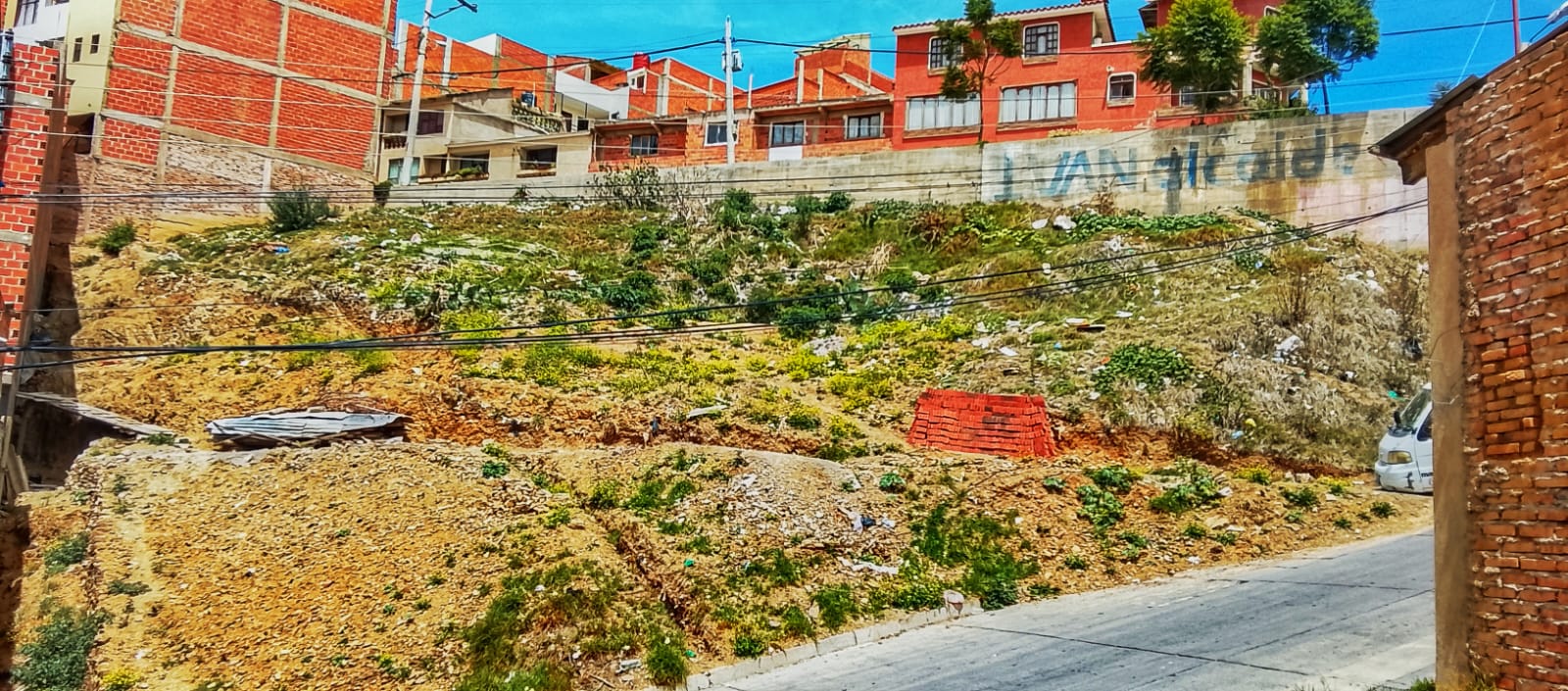 Lote en UNIVALLE - Sucre