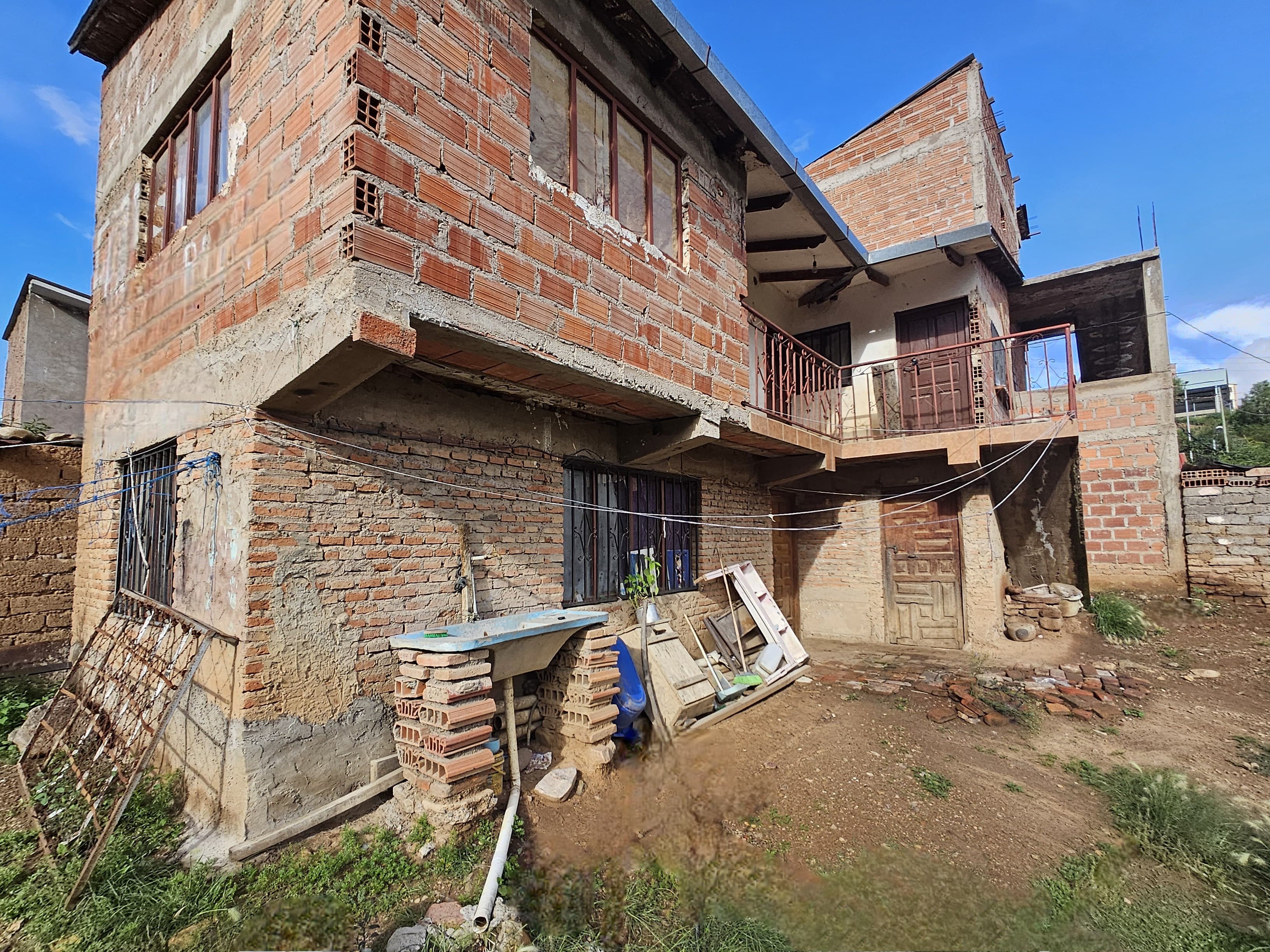 Casa en TUCSUPAYA - EX AEROPUERTO - Sucre