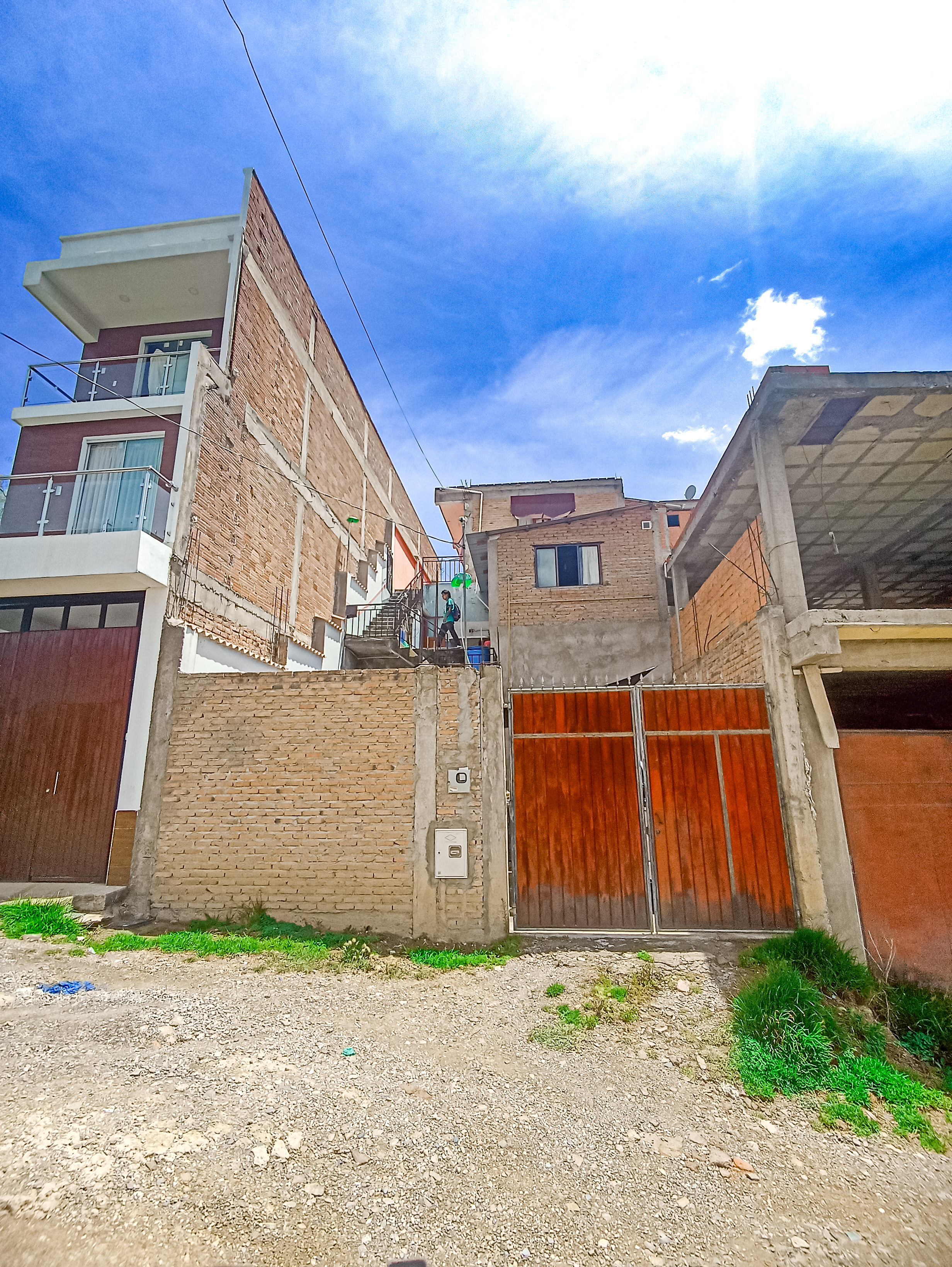 Casa en  AV. 6 DE AGOSTO  - Sucre