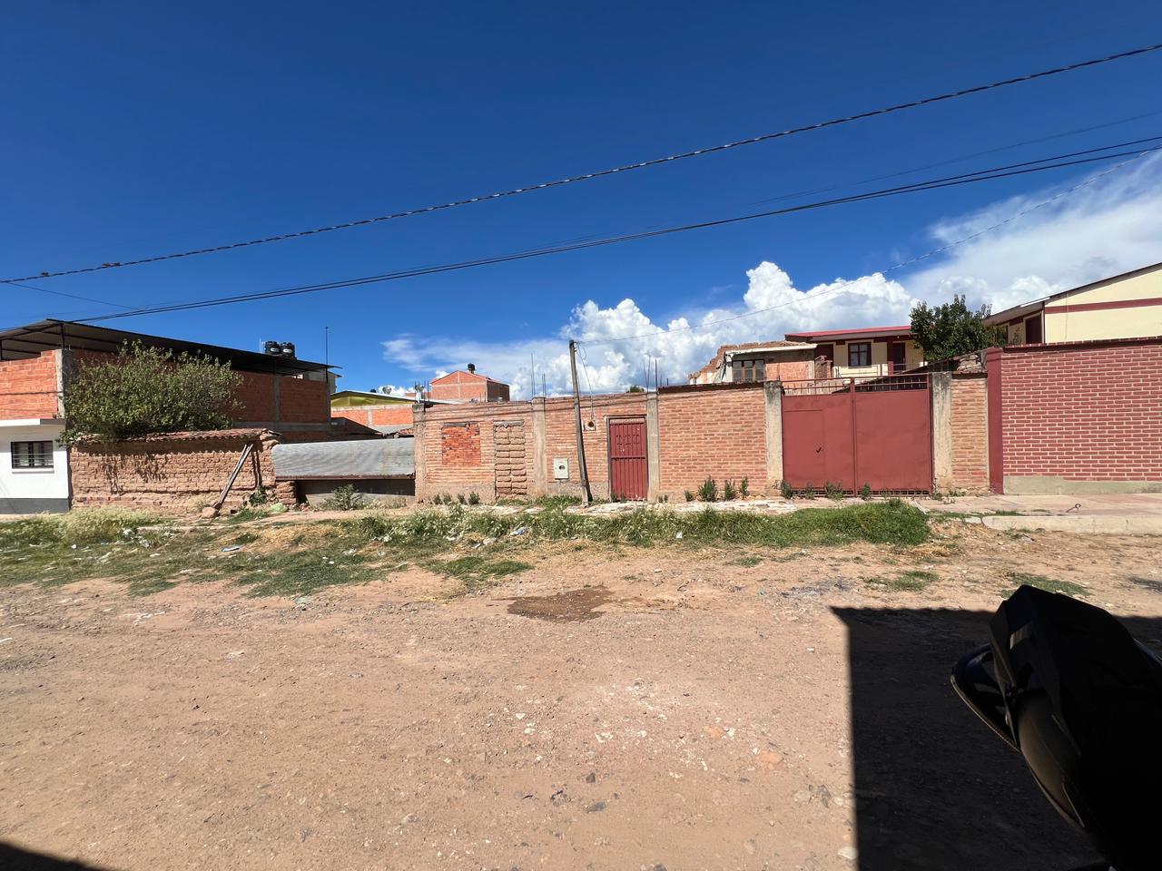 Lote en TUCSUPAYA - EX AEROPUERTO - Sucre
