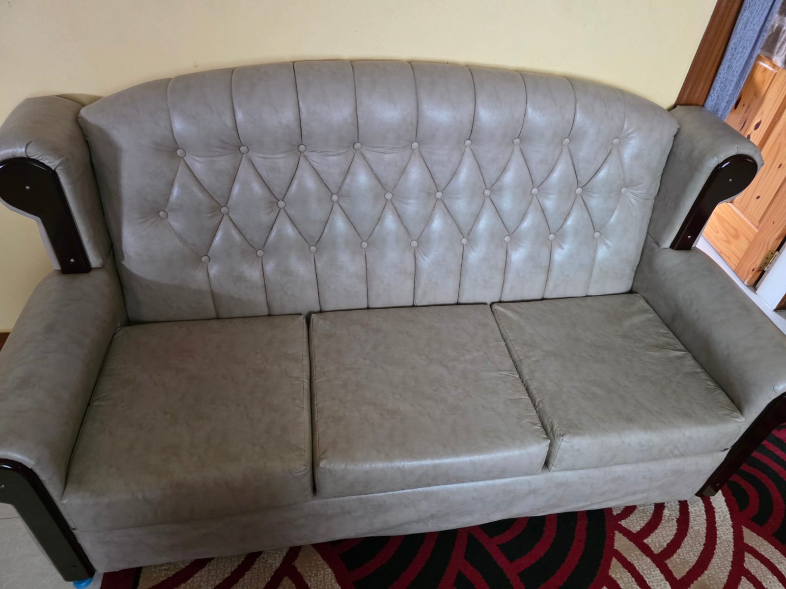 Beige chair set