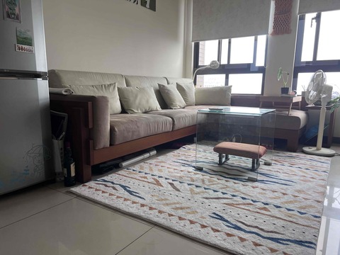 地點靠近亞東醫院站，專心照顧你的寶貝，寄宿以國定週休優先，平日可提前預約告知