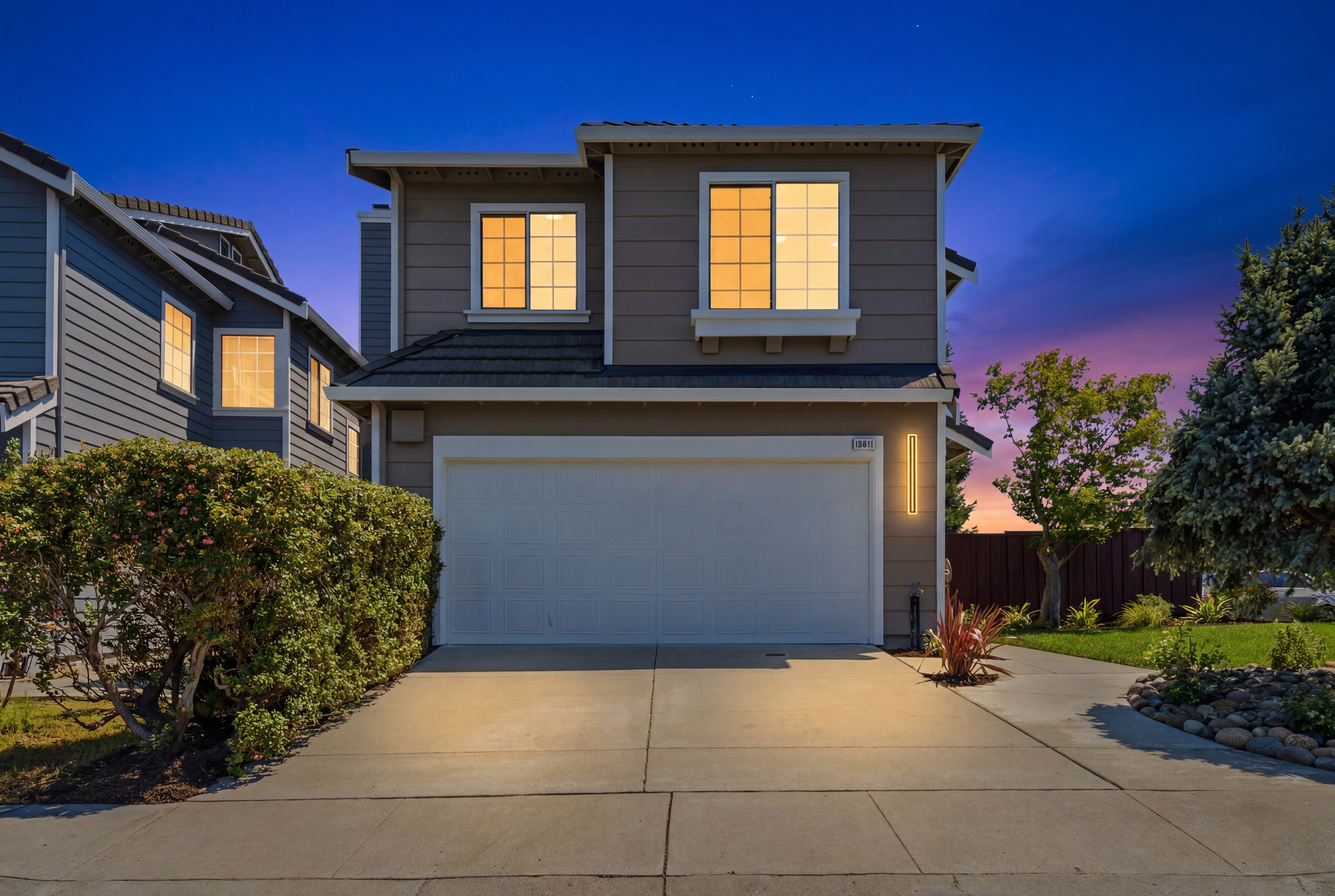 18911_sydney_cir_interior_exterior_photos_001