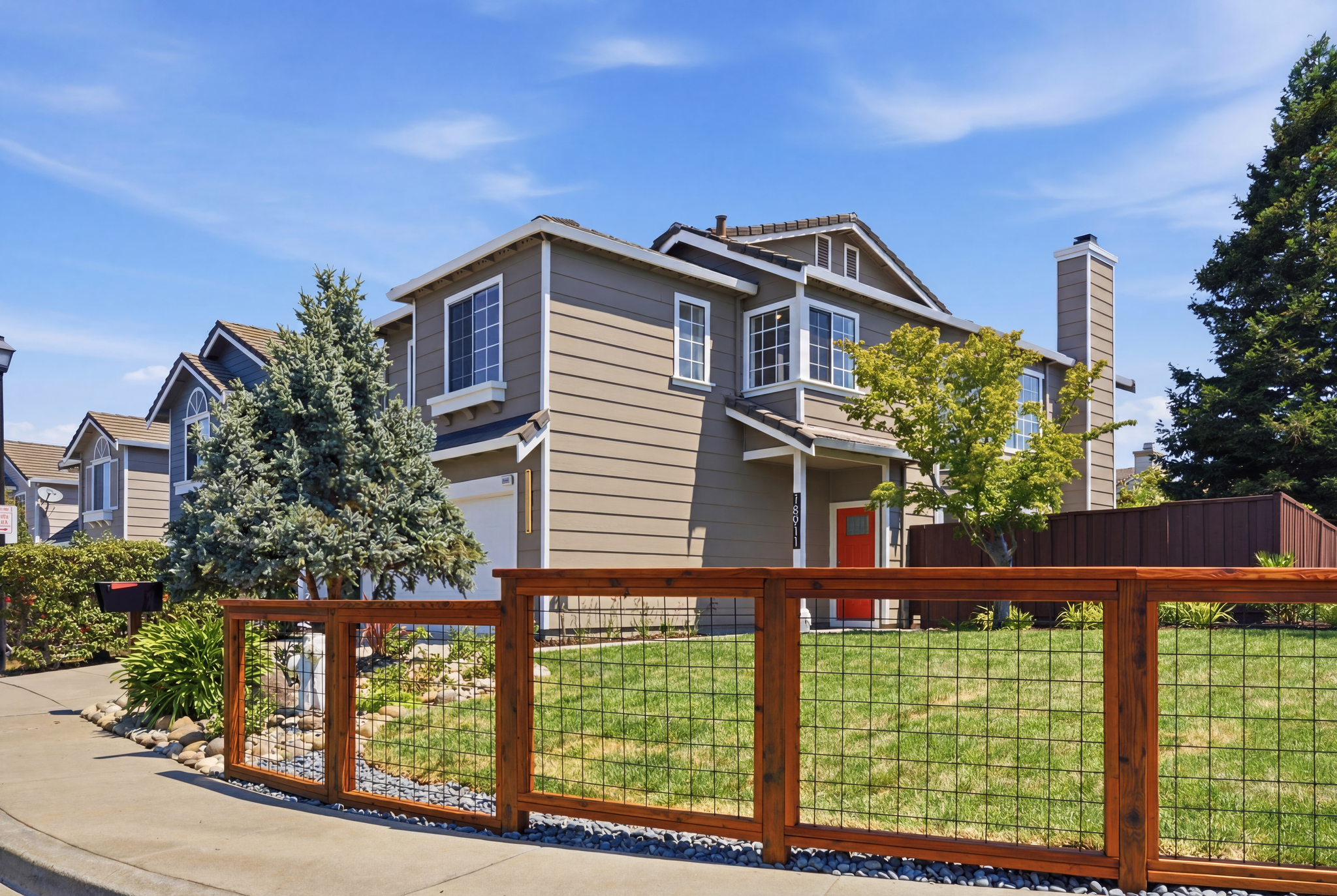 18911_sydney_cir_interior_exterior_photos_005
