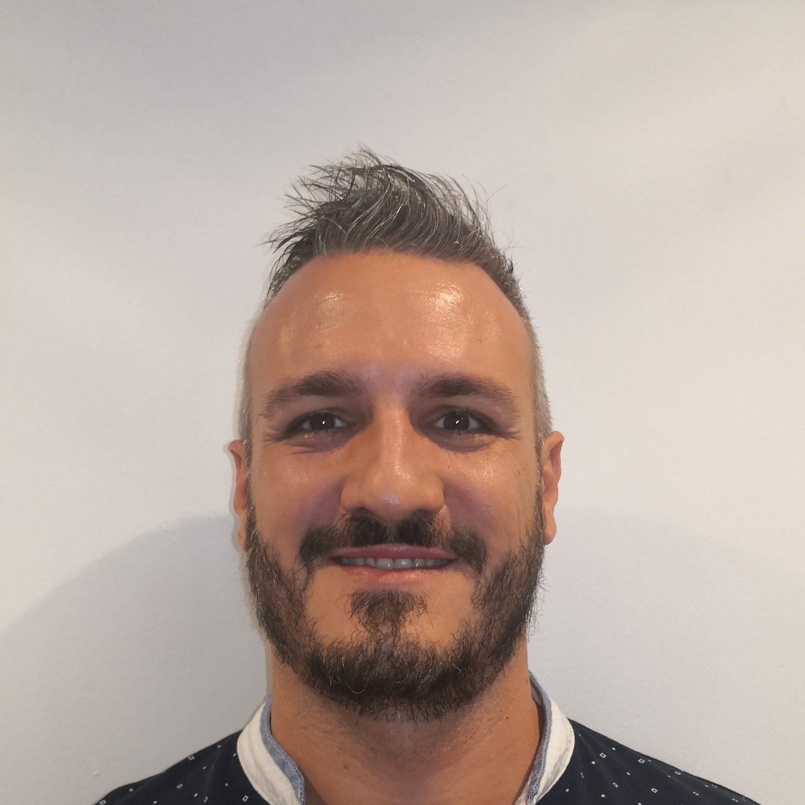 TONI GURREA HERNANDEZ