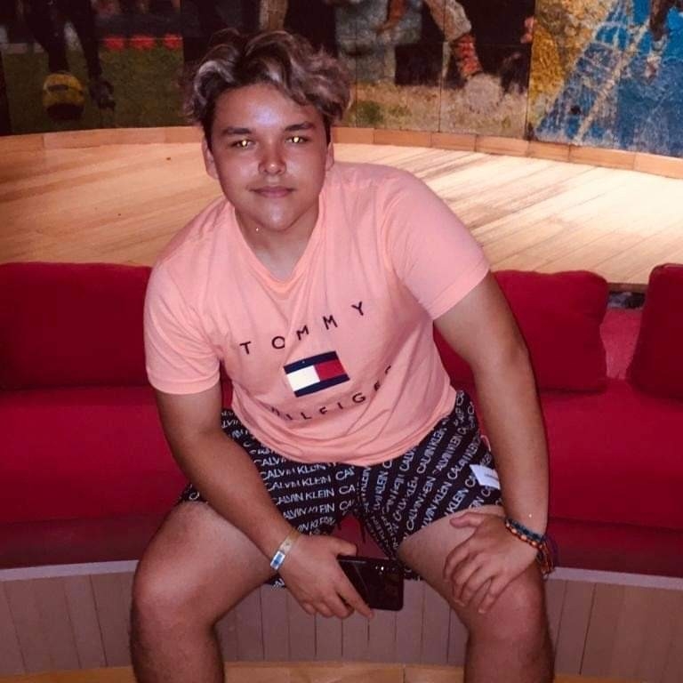 Strightfire1337 Angelito