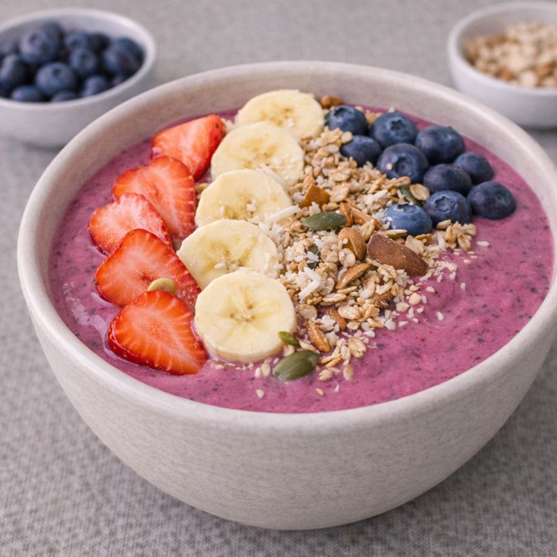 Smoothie bowl med bær og banan