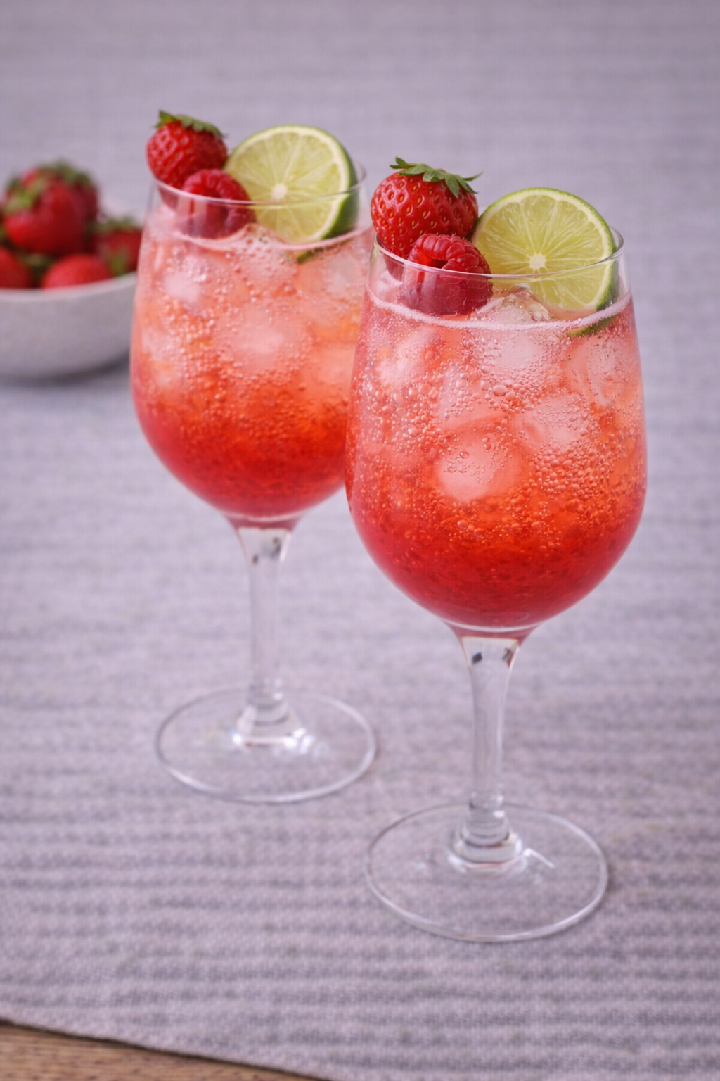 Valentine mocktail med jordbær og lime