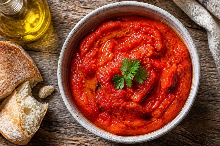 Ajvar – balkansk relish af ristede peberfrugter