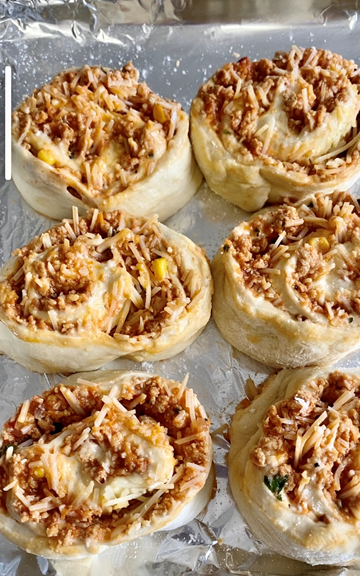 Delicious Chicken Pizza Pinwheel Recipe