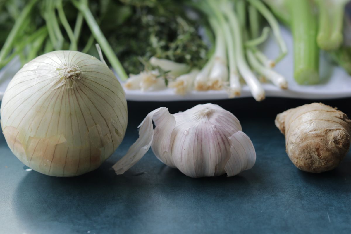  Caribbean Green Seasoning (Guyanese-Style)