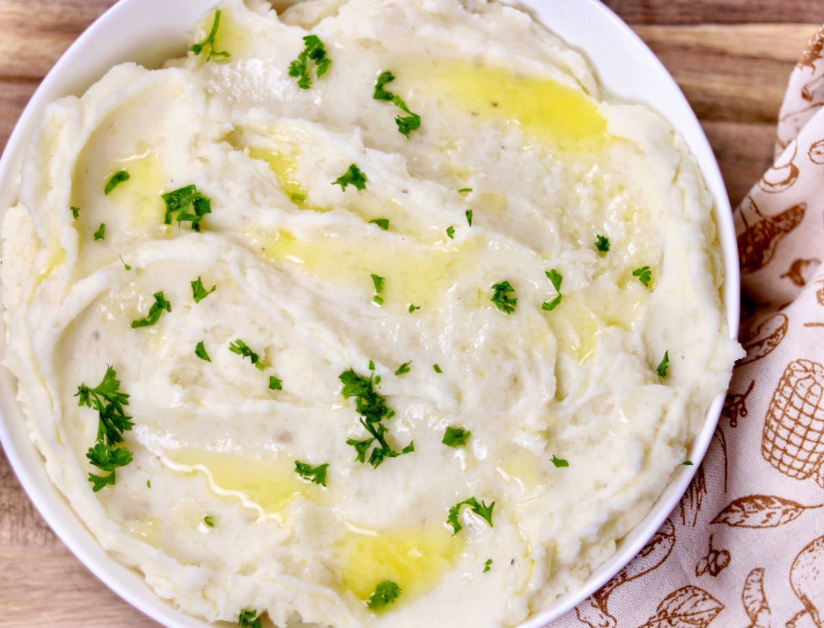 Creamy Garlic Mashed Potatoes – Perfect for the Holidays
