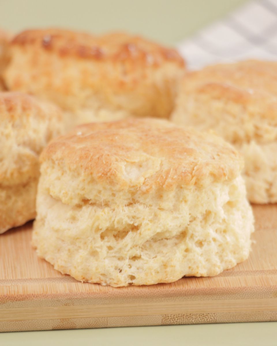 Easy Buttermilk Breakfast Biscuit