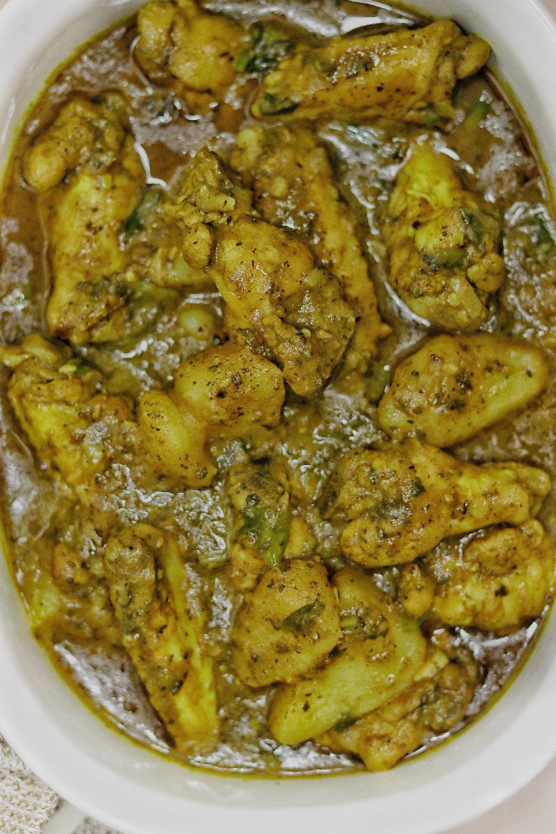 Guyanese Chicken Curry (Curry Chicken)
