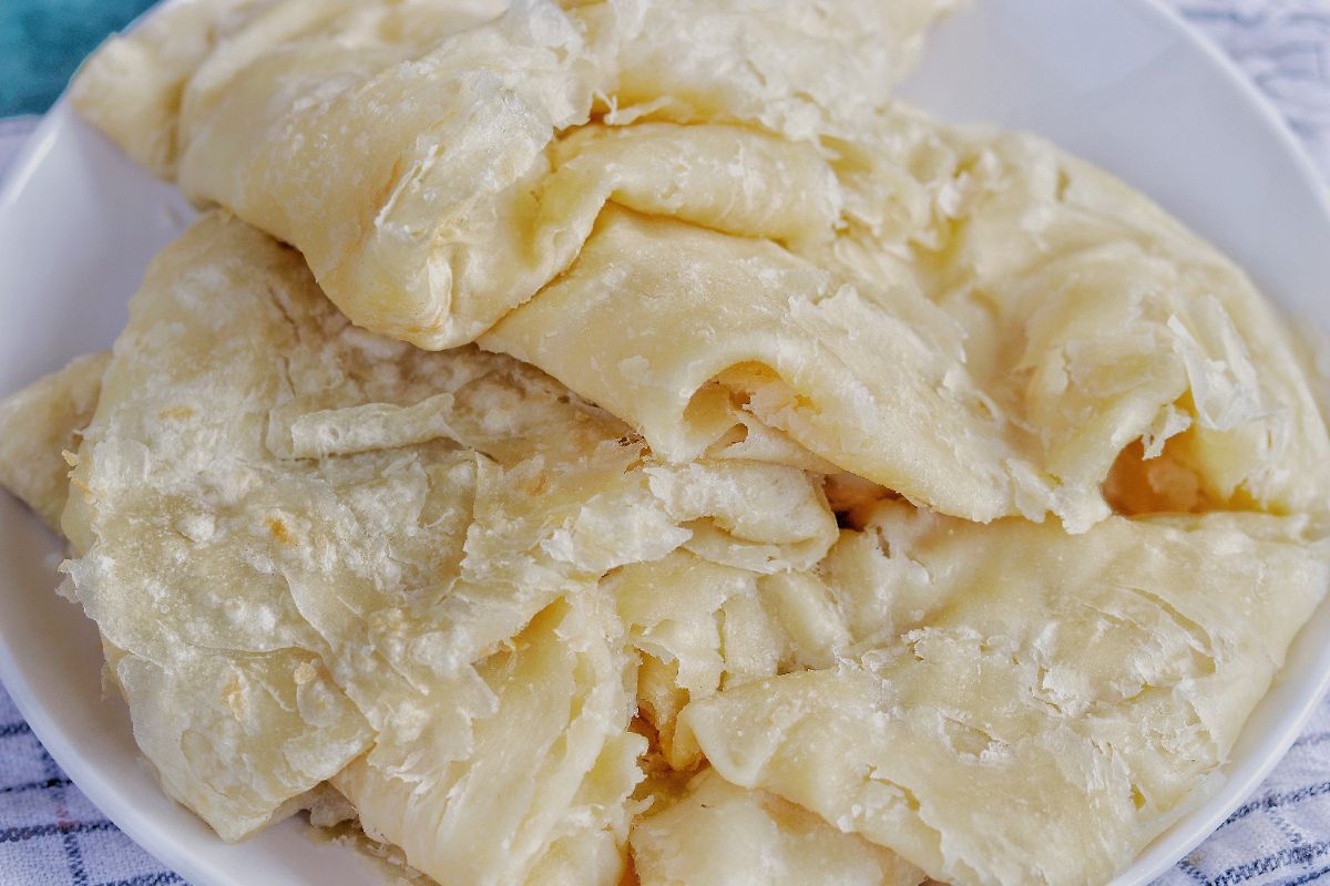 How to Make Soft Guyanese Roti (Oil Roti Paratha) – Easy Step-by-Step Guide