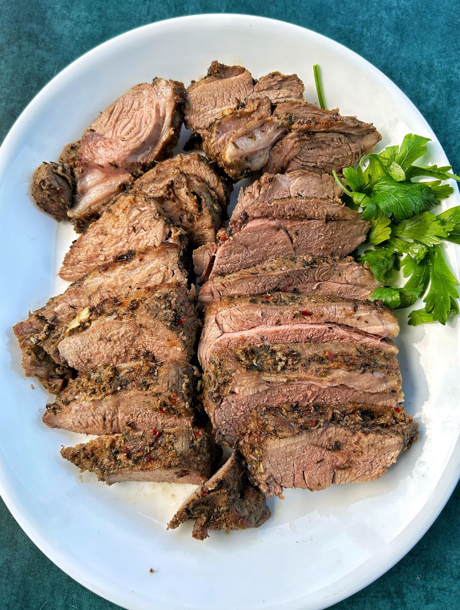 Oven-Roasted Boneless Leg of Lamb with Pan Gravy