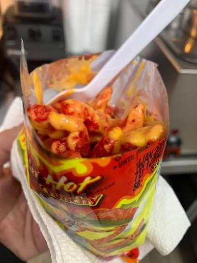 HOT CHEETOS