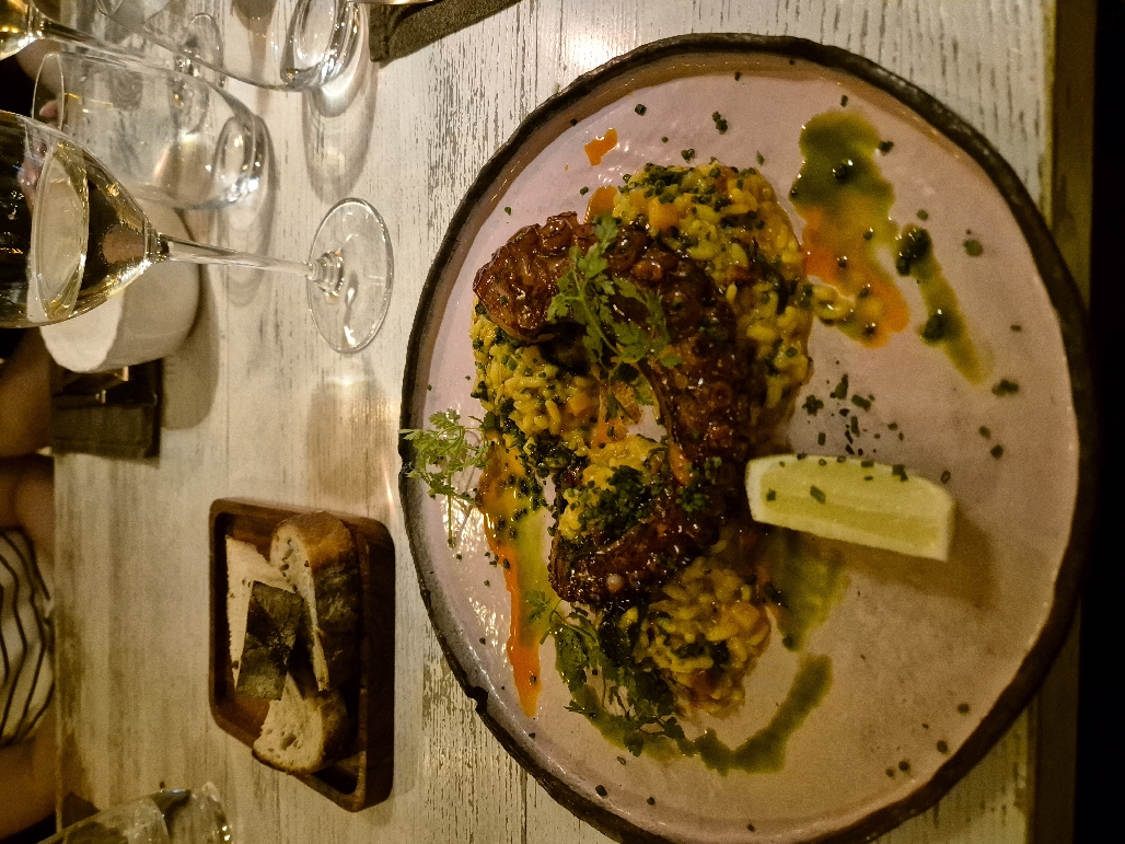 Labai labai labai vertas dėmesio aštuonkojis! 