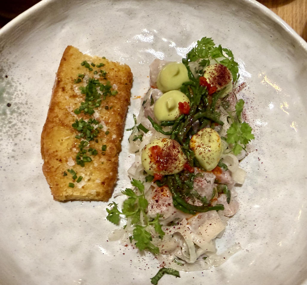 Gaila, kad šis patiekalas buvo tarp užkandžių kurie buvo skirti visam stalui dal