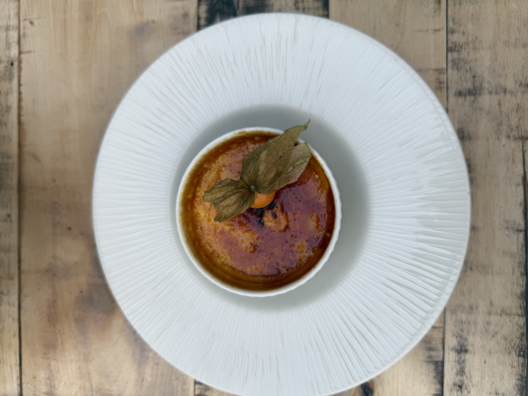 Kokybiškas, burnoje tirpstantis, vanile kvepiantis desertas, traškia plutele.