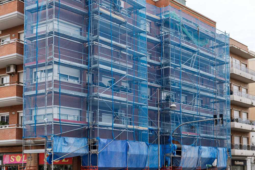 Rehabilitació de façanes a Barcelona: quan cal actuar i quina solució convé?