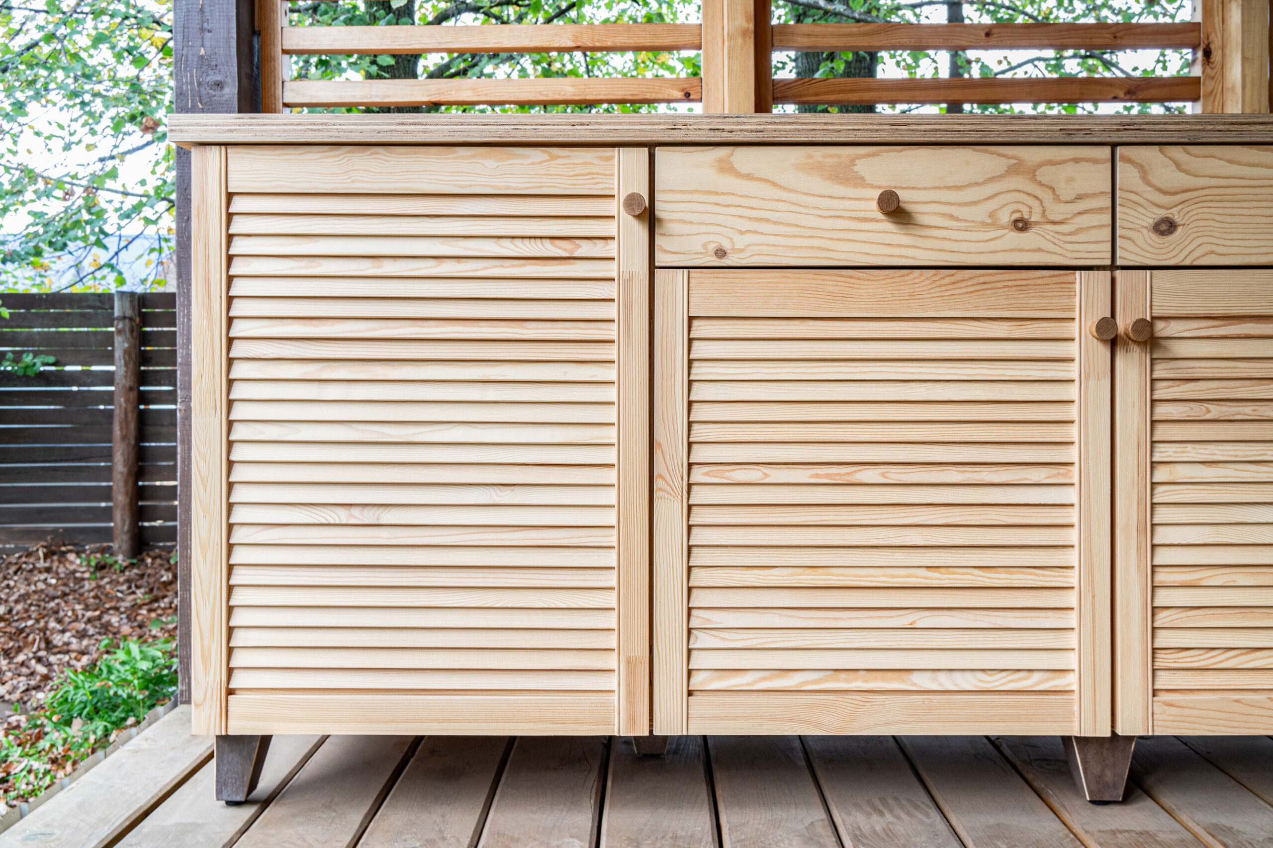 Smart outdoor storage ideas for balcony and terrace (maximize space without sacrificing style)