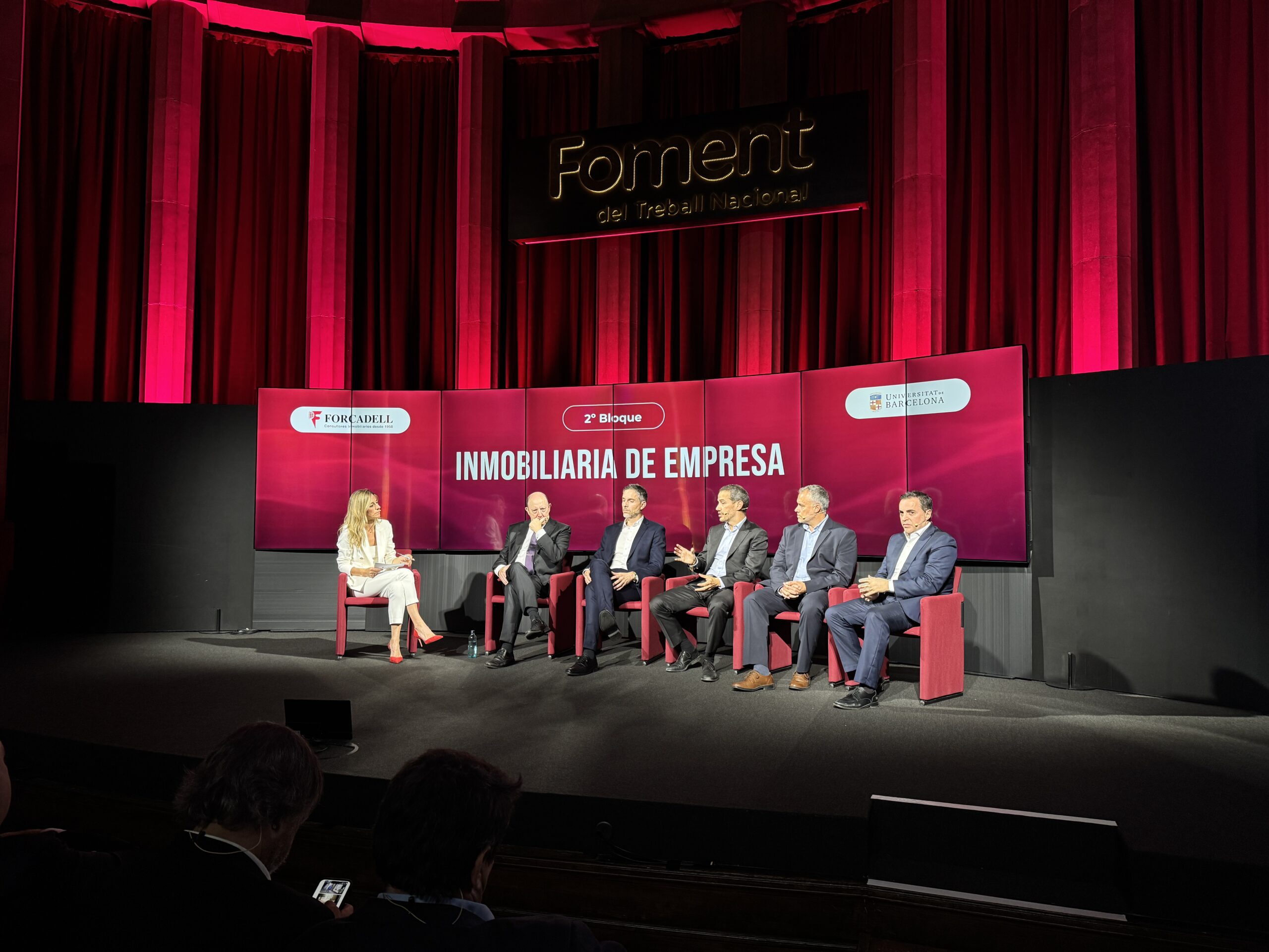ForConnect asiste a la presentación del Informe del Mercado Inmobiliario 2025 de FORCADELL y la Universitat de Barcelona