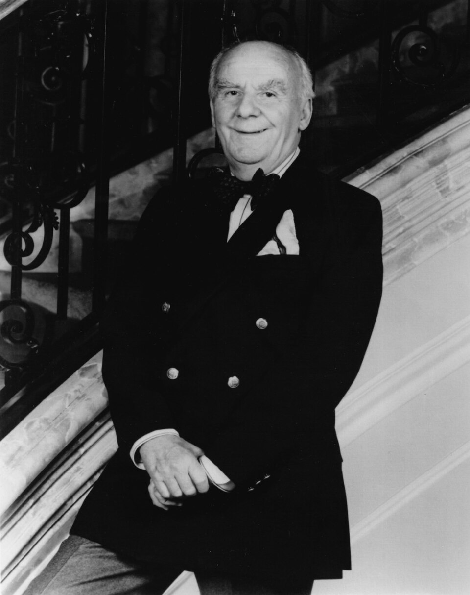 Douglas Seale