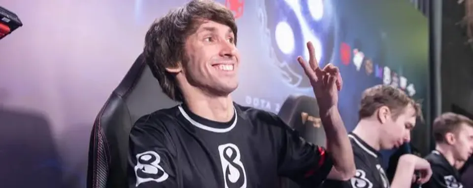 Dendi, B8'in Çoğunluk Hisselerini Sattı mı?