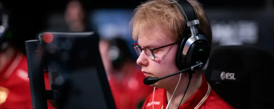Jimpphat, MOUZ ile 1503 Günün Ardından Ayrıldı