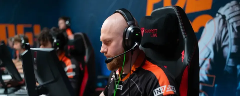 KRIMZ ve JW, EYEBALLERS'da Bir Araya Geldi