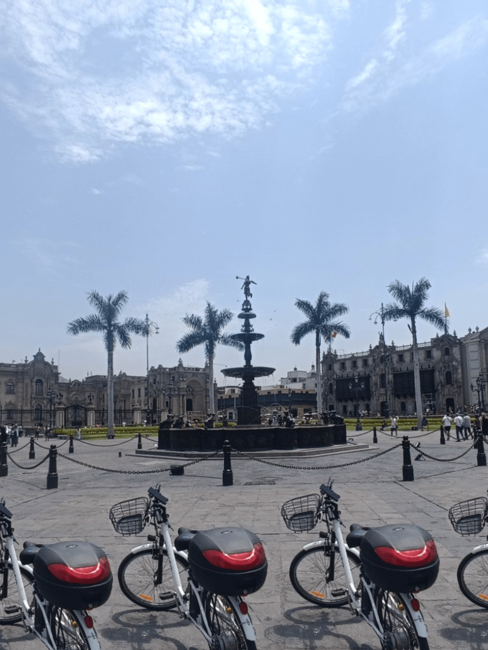 City tours  en bicicleta eléctrica desde Miraflores hacia el Centro Histórico de Lima — photo 2