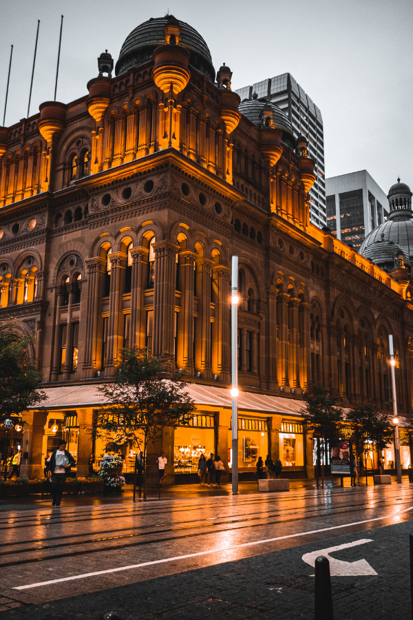 Shopping in the City — photo 3