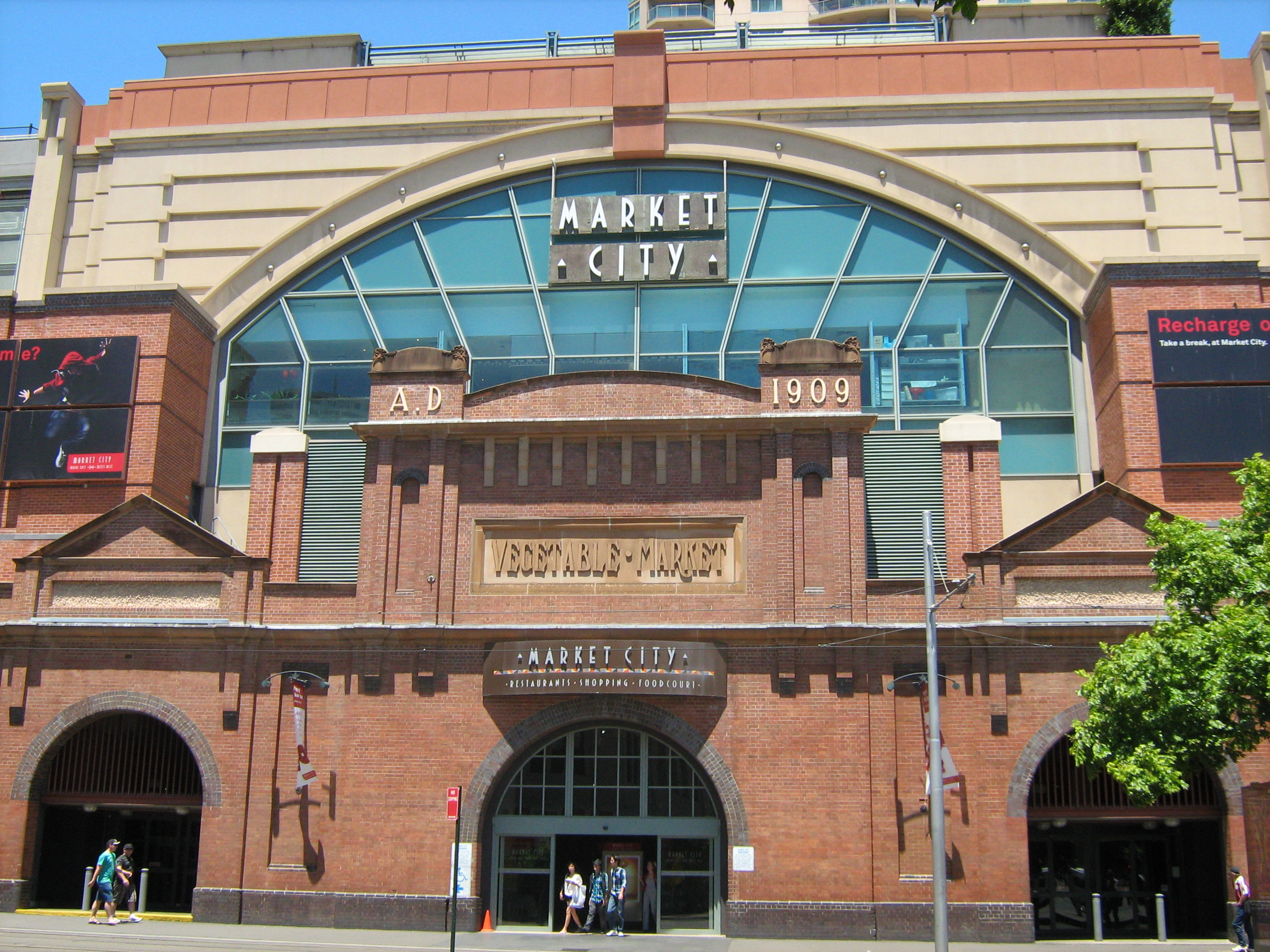 Explore Chinatown with Ibis Sydney  — photo 4