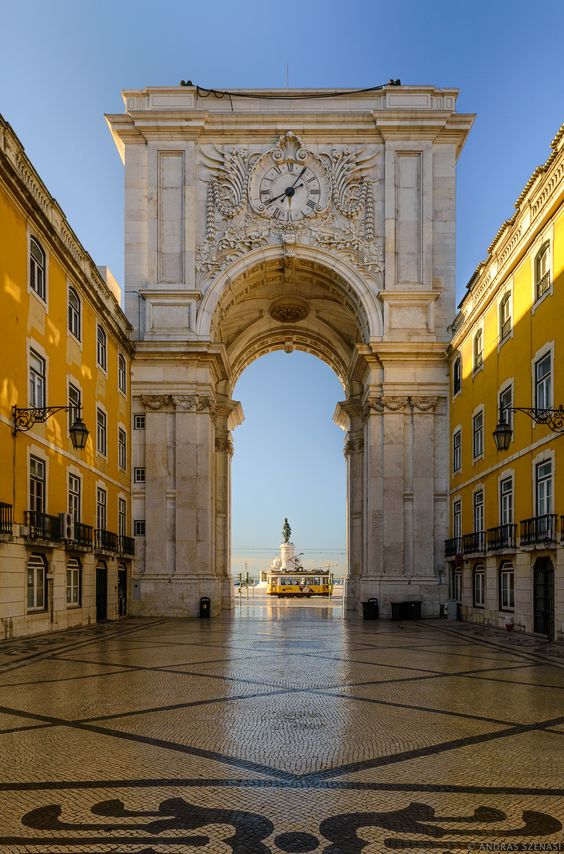 Explore Lisbon in 3 hours
